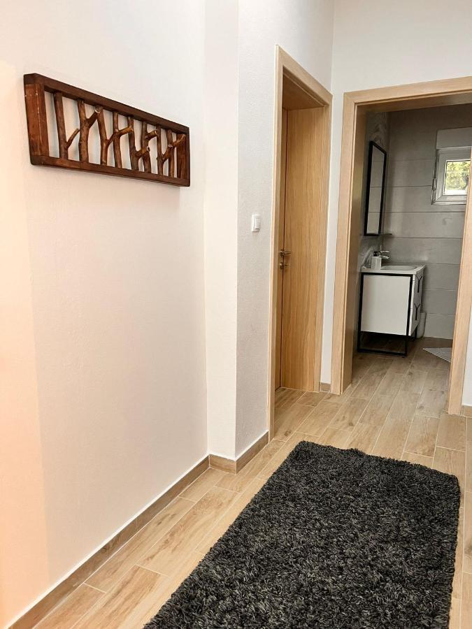 Apartmani Tin Starigrad Paklenica Luaran gambar