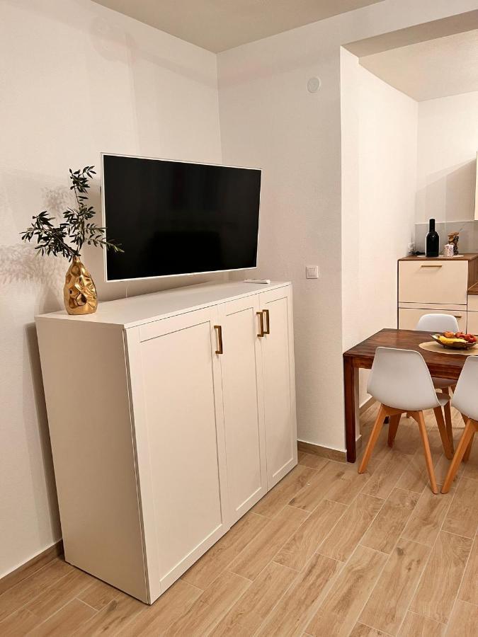Apartmani Tin Starigrad Paklenica Luaran gambar