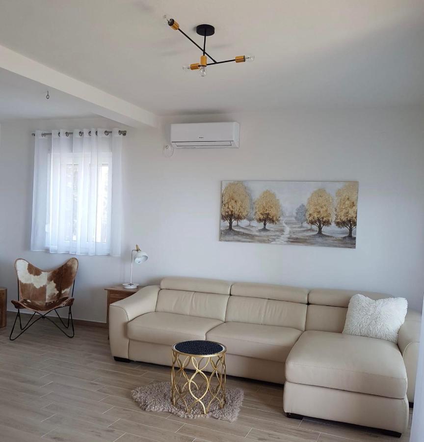 Apartmani Tin Starigrad Paklenica Luaran gambar